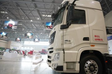 �������ó� �����콢KX ���߰� 12.5L���� 580���� 4X2 AMT�Զ��� ǣ����ͼƬ