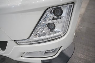 �������ó� �����콢KX ���߰� 12.5L���� 580���� 4X2 AMT�Զ��� ǣ����ͼƬ