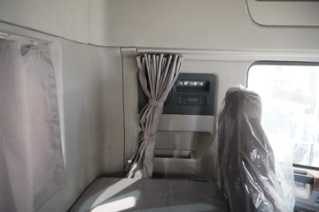 �������ó� �����콢KX ���߰� 12.5L���� 580���� 4X2 AMT�Զ��� ǣ����ͼƬ