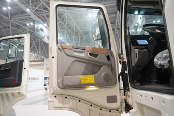 �������ó� �����콢KX ���߰� 12.5L���� 580���� 4X2 AMT�Զ��� ǣ����ͼƬ