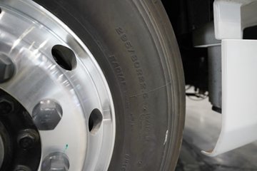 �������ó� �����콢KX ���߰� 12.5L���� 580���� 4X2 AMT�Զ��� ǣ����ͼƬ