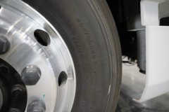 东风商用车 天龙旗舰KX 王者版 12.5L柴油 580马力 4X2 AMT自动档 牵引车 东风商用车 天龙旗舰KX 王者版 12.5L柴油 580马力 4X2 AMT自动档 牵引车