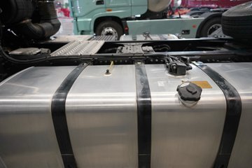 �������ó� �����콢KX ���߰� 12.5L���� 580���� 4X2 AMT�Զ��� ǣ����ͼƬ