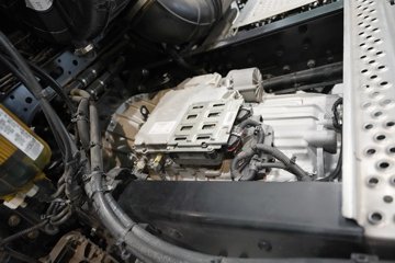 �������ó� �����콢KX ���߰� 12.5L���� 580���� 4X2 AMT�Զ��� ǣ����ͼƬ