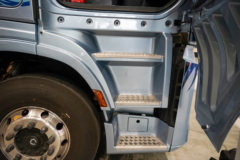 东风天龙KH 14.5L LNG 630马力 6X4 赢动14档 AMT自动档 牵引车