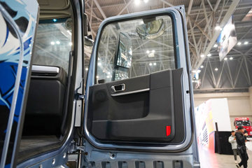 ��������KH 14.5L LNG 630���� 6X4 Ӯ��14�� AMT�Զ��� ǣ����ͼƬ