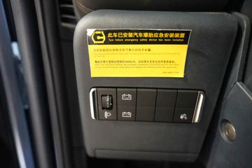 ��������KH 14.5L LNG 630���� 6X4 Ӯ��14�� AMT�Զ��� ǣ����ͼƬ