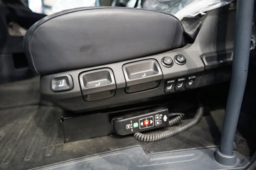 ��������KH 14.5L LNG 630���� 6X4 Ӯ��14�� AMT�Զ��� ǣ����ͼƬ