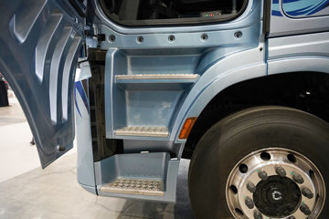 ��������KH 14.5L LNG 630���� 6X4 Ӯ��14�� AMT�Զ��� ǣ����ͼƬ