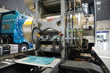 ��������KH 14.5L LNG 630���� 6X4 Ӯ��14�� AMT�Զ��� ǣ����ͼƬ