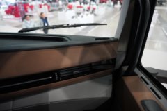 东风商用车 天龙旗舰KX 王者版 12.9L柴油 580马力 8X4 东风12档 AMT自动档 9.4米仓栅式载货车