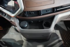 东风商用车 天龙旗舰KX 王者版 12.9L柴油 580马力 8X4 东风12档 AMT自动档 9.4米仓栅式载货车