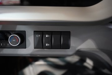 �������ó� �����콢KX ���߰� 12.9L���� 580���� 8X4 ����12�� AMT�Զ��� 9.4�ײ�դʽ�ػ���ͼƬ