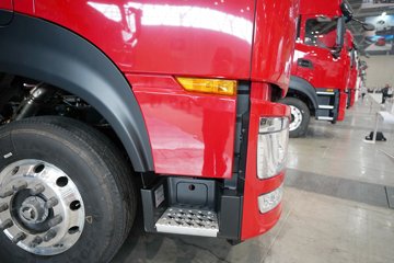 �������ó� ����KL ������2.0 7.5L���� 385���� 6X2 ��ʿ��9�� 9.6����ʽ�ػ���ͼƬ