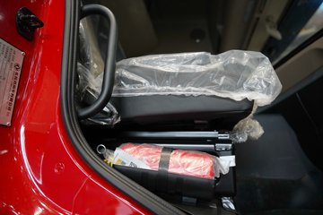 �������ó� ����KL ������2.0 7.5L���� 385���� 6X2 ��ʿ��9�� 9.6����ʽ�ػ���ͼƬ