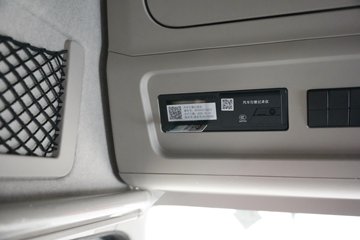 �������ó� ����KL ������2.0 7.5L���� 385���� 6X2 ��ʿ��9�� 9.6����ʽ�ػ���ͼƬ