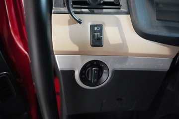 �������ó� ����KL ������2.0 7.5L���� 385���� 6X2 ��ʿ��9�� 9.6����ʽ�ػ���ͼƬ