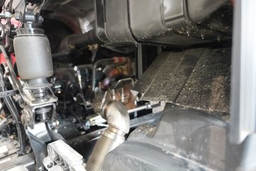 �������ó� ����KL ������2.0 7.5L���� 385���� 6X2 ��ʿ��9�� 9.6����ʽ�ػ���ͼƬ