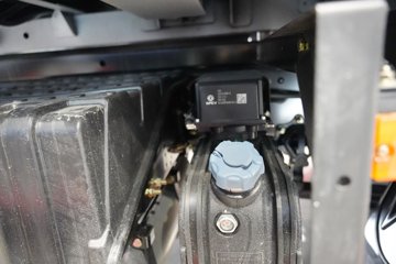 �������ó� ����KL ������2.0 7.5L���� 385���� 6X2 ��ʿ��9�� 9.6����ʽ�ػ���ͼƬ