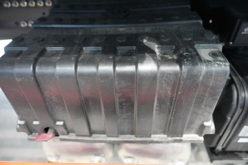 �������ó� ����KL ������2.0 7.5L���� 385���� 6X2 ��ʿ��9�� 9.6����ʽ�ػ���ͼƬ