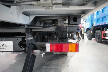 �������ó� ����KL ������2.0 7.5L���� 385���� 6X2 ��ʿ��9�� 9.6����ʽ�ػ���ͼƬ