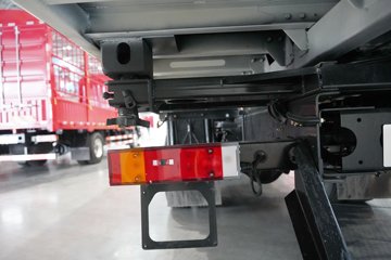 �������ó� ����KL ������2.0 7.5L���� 385���� 6X2 ��ʿ��9�� 9.6����ʽ�ػ���ͼƬ