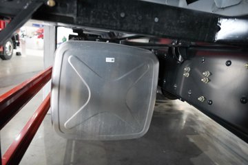 �������ó� ����KL ������2.0 7.5L���� 385���� 6X2 ��ʿ��9�� 9.6����ʽ�ػ���ͼƬ