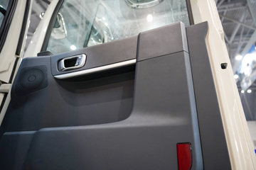 ��������KL 12.9L LNG 540���� 6X4 ����14�� ǣ����ͼƬ