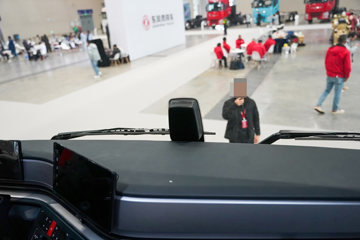 ��������KL 12.9L LNG 540���� 6X4 ����14�� ǣ����ͼƬ