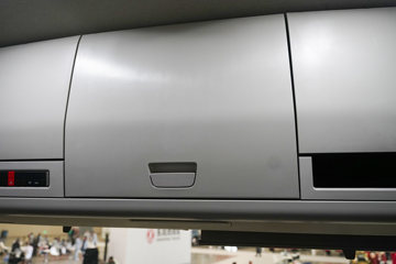 ��������KL 12.9L LNG 540���� 6X4 ����14�� ǣ����ͼƬ