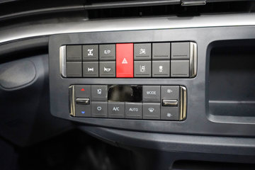 ��������KL 12.9L LNG 540���� 6X4 ����14�� ǣ����ͼƬ