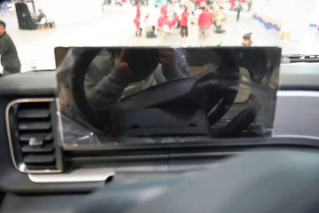 ��������KL 12.9L LNG 540���� 6X4 ����14�� ǣ����ͼƬ