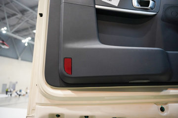 ��������KL 12.9L LNG 540���� 6X4 ����14�� ǣ����ͼƬ