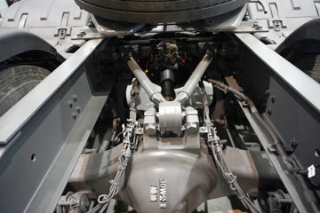 ��������KL 12.9L LNG 540���� 6X4 ����14�� ǣ����ͼƬ