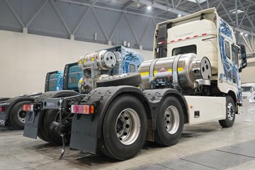 �������ó� ����KL 14.5L LNG 580���� 6X4 ����12�� AMT�Զ��� ǣ����ͼƬ