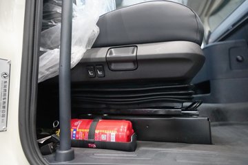 �������ó� ����KL 14.5L LNG 580���� 6X4 ����12�� AMT�Զ��� ǣ����ͼƬ