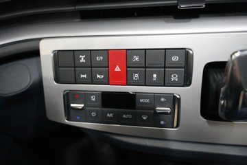 �������ó� ����KL 14.5L LNG 580���� 6X4 ����12�� AMT�Զ��� ǣ����ͼƬ