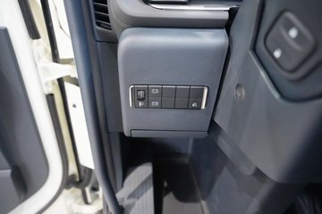 �������ó� ����KL 14.5L LNG 580���� 6X4 ����12�� AMT�Զ��� ǣ����ͼƬ