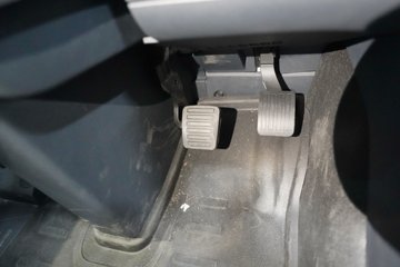 �������ó� ����KL 14.5L LNG 580���� 6X4 ����12�� AMT�Զ��� ǣ����ͼƬ