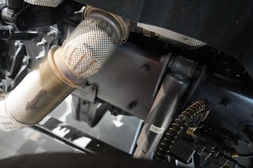 �������ó� ����KL 14.5L LNG 580���� 6X4 ����12�� AMT�Զ��� ǣ����ͼƬ