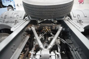 �������ó� ����KL 14.5L LNG 580���� 6X4 ����12�� AMT�Զ��� ǣ����ͼƬ