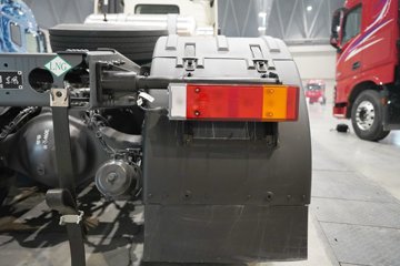 �������ó� ����KL 14.5L LNG 580���� 6X4 ����12�� AMT�Զ��� ǣ����ͼƬ