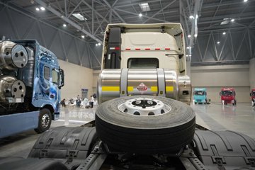 �������ó� ����KL 14.5L LNG 580���� 6X4 ����12�� AMT�Զ��� ǣ����ͼƬ