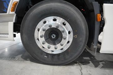 �������ó� ����KL 14.5L LNG 580���� 6X4 ����12�� AMT�Զ��� ǣ����ͼƬ