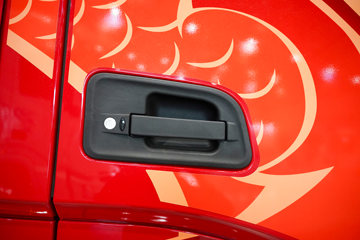 ���������콢KX ���߰� 14.5L LNG 630���� 6X4 ����12�� AMT�Զ��� ǣ����ͼƬ