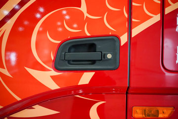 ���������콢KX ���߰� 14.5L LNG 630���� 6X4 ����12�� AMT�Զ��� ǣ����ͼƬ