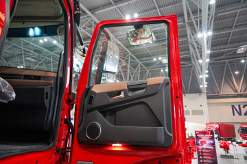 ���������콢KX ���߰� 14.5L LNG 630���� 6X4 ����12�� AMT�Զ��� ǣ����ͼƬ