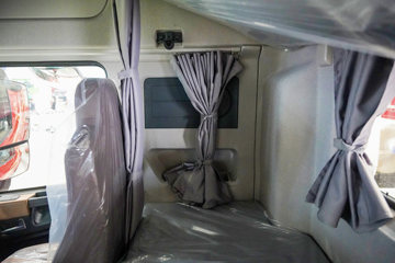 ���������콢KX ���߰� 14.5L LNG 630���� 6X4 ����12�� AMT�Զ��� ǣ����ͼƬ