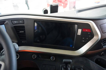 ���������콢KX ���߰� 14.5L LNG 630���� 6X4 ����12�� AMT�Զ��� ǣ����ͼƬ