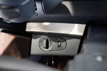 ���������콢KX ���߰� 14.5L LNG 630���� 6X4 ����12�� AMT�Զ��� ǣ����ͼƬ